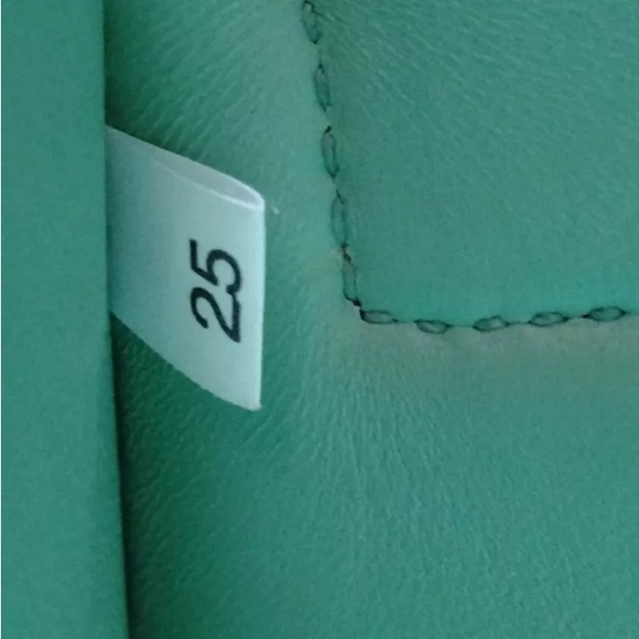 Gorgeous Authentic PRADA Saffiano Cuir Double Leather Tote Bag in Pink - Picture 9 of 12